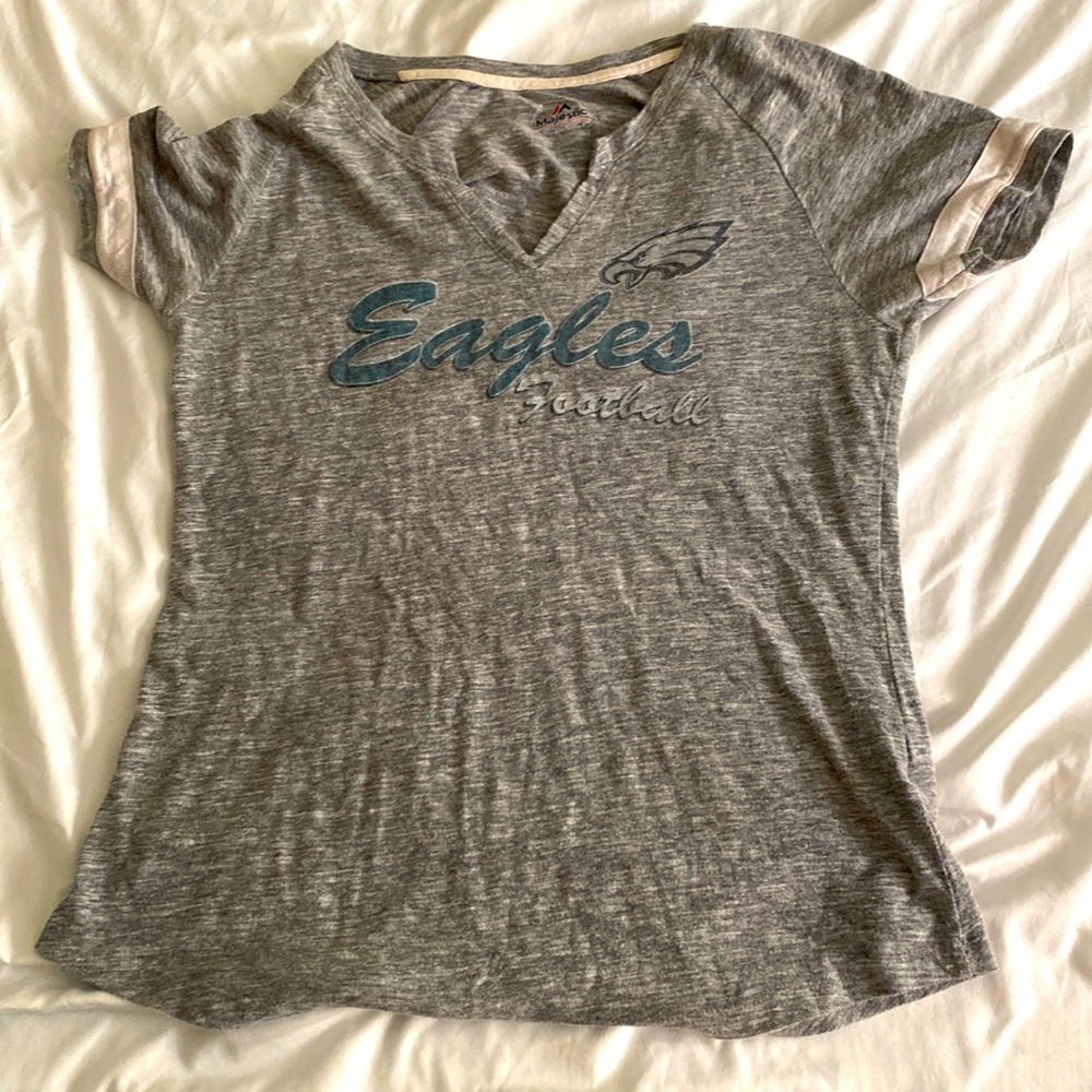 Philadelphia Eagles women medium shirt